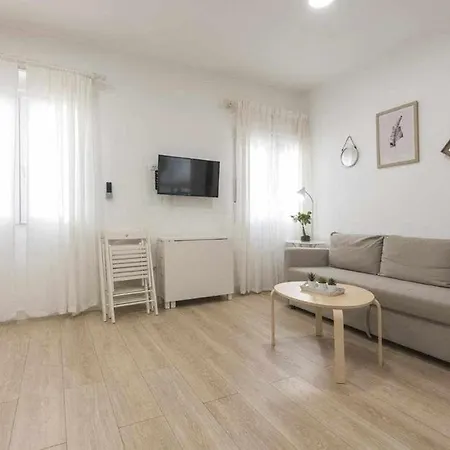 Apartamentos Dimax By Toledo Ap Exterior photo
